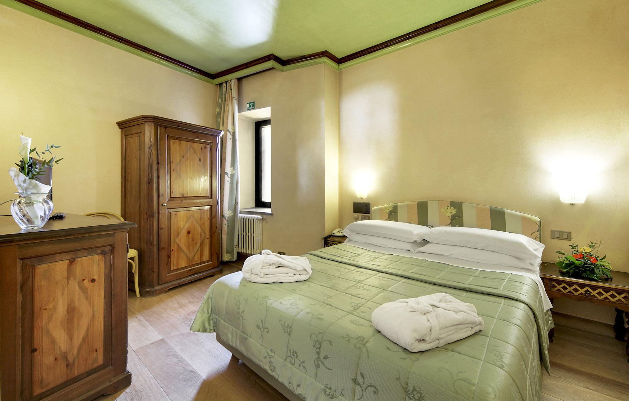 Hotel Club Relais Des Alpes Madonna Extérieur photo