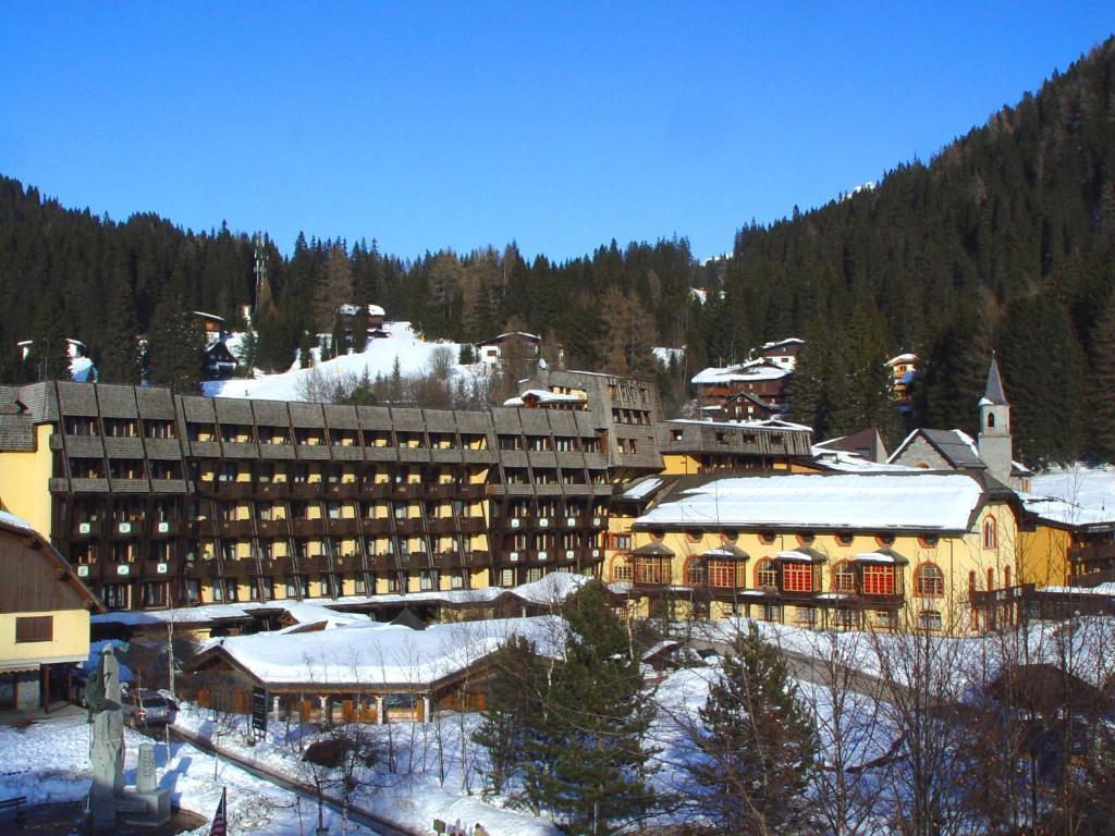 Hotel Club Relais Des Alpes Madonna Extérieur photo